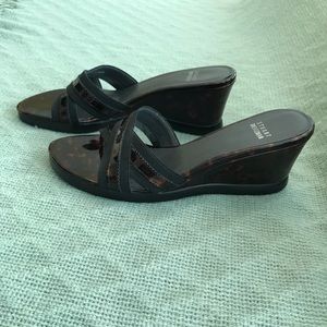 Stuart Weitzman tortoise wedge sandal